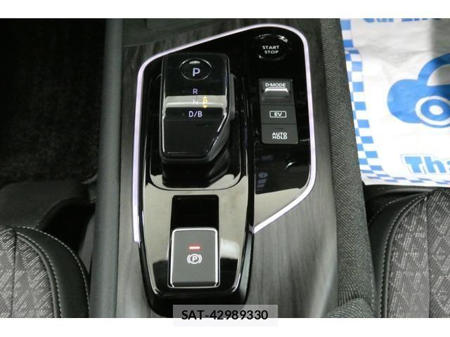 Nissan AURA 2025-02 7782807-21