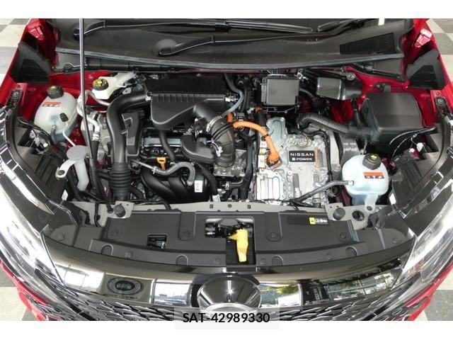 Nissan AURA 2025-02 7782807-28