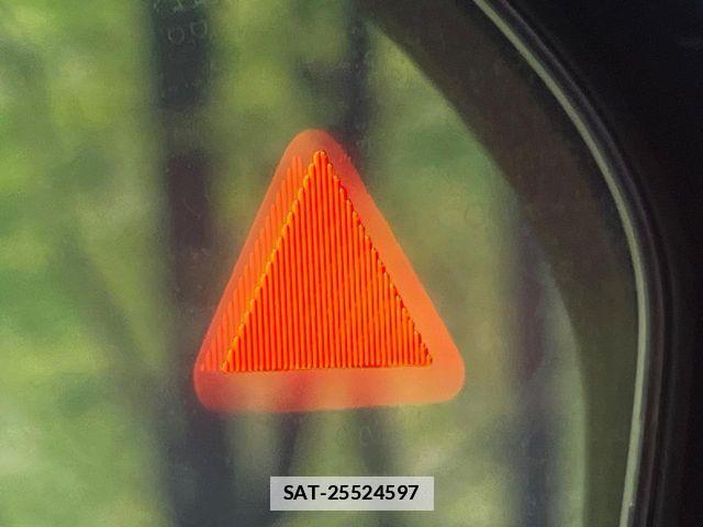 Nissan AURA 2022-06 7875389-6