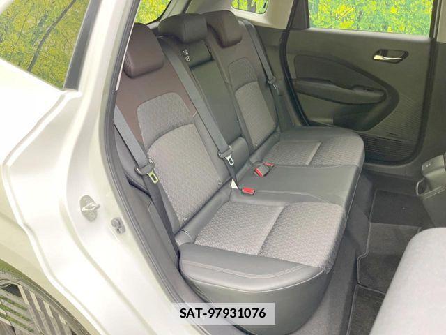 Nissan AURA 2025-06 7902286-8