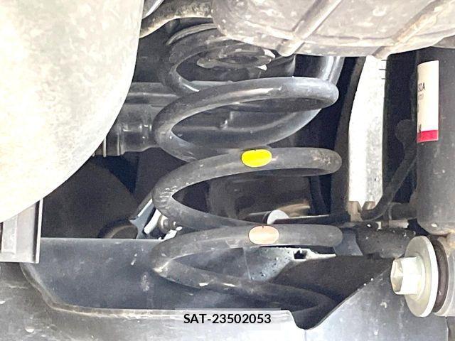 Nissan AURA 2022-04 7960591-19