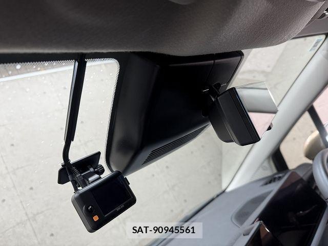 Nissan AURA 2024-10 7960587-14