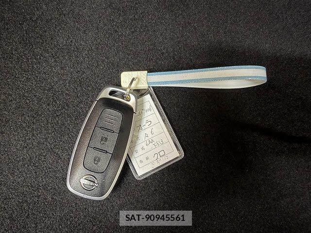 Nissan AURA 2024-10 7960587-18