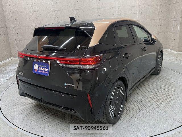 Nissan AURA 2024-10 7960587-2