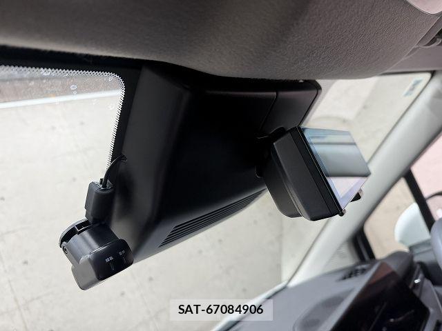 Nissan AURA 2022-02 7960598-18