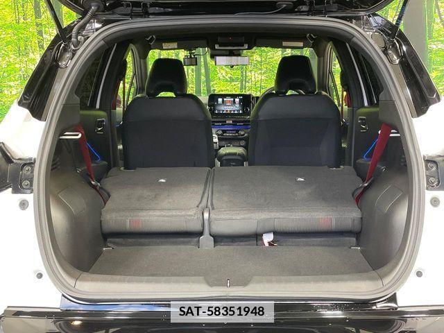 Nissan AURA 2023-01 7960590-9