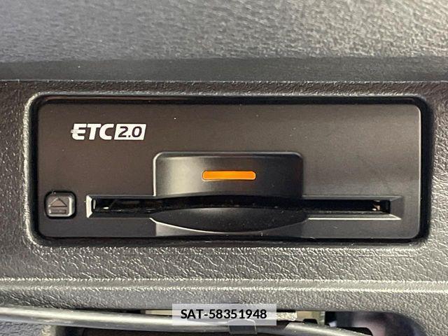 Nissan AURA 2023-01 7960590-6