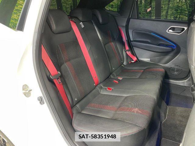 Nissan AURA 2023-01 7960590-8