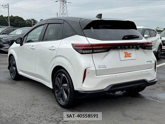 Nissan AURA 2023-07 7960592-12