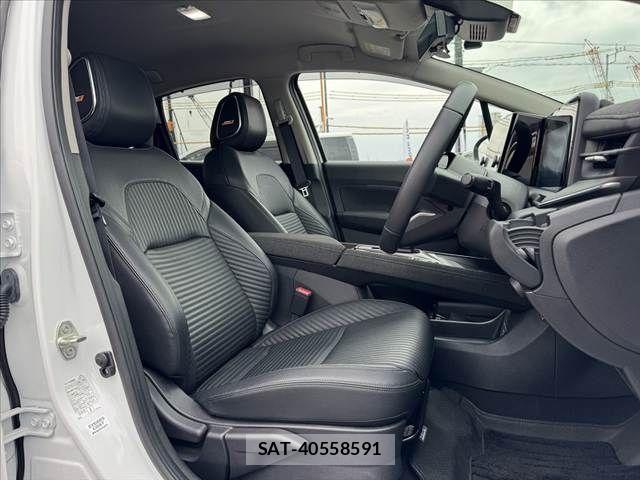 Nissan AURA 2023-07 7960592-15