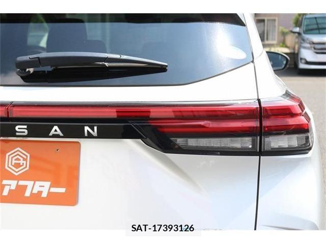 Nissan AURA 2021-11 7978575-15