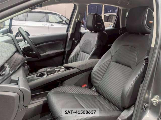Nissan AURA 2025-04 8034497-13