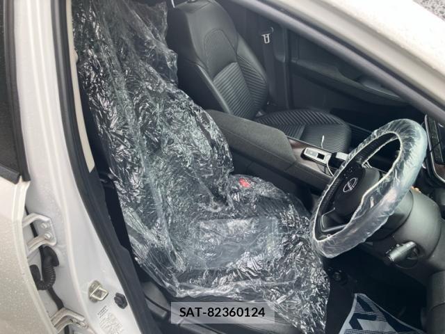 Nissan AURA 2023-06 8034507-18