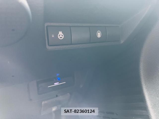 Nissan AURA 2023-06 8034507-24