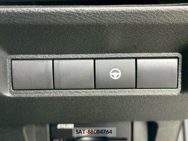 Nissan AURA 2021-11 8072936-11