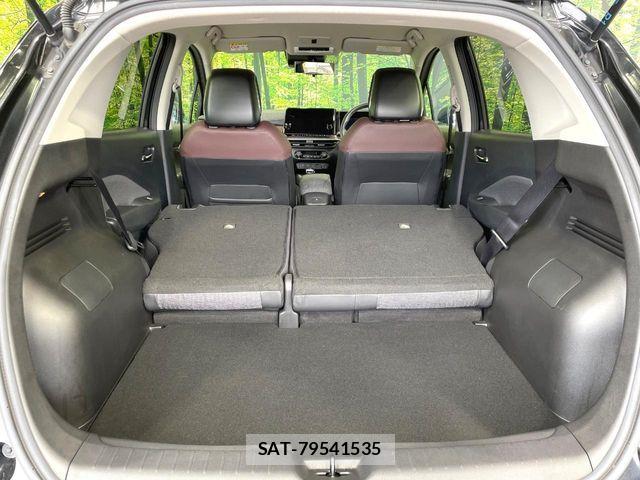 Nissan AURA 2022-01 8072946-9
