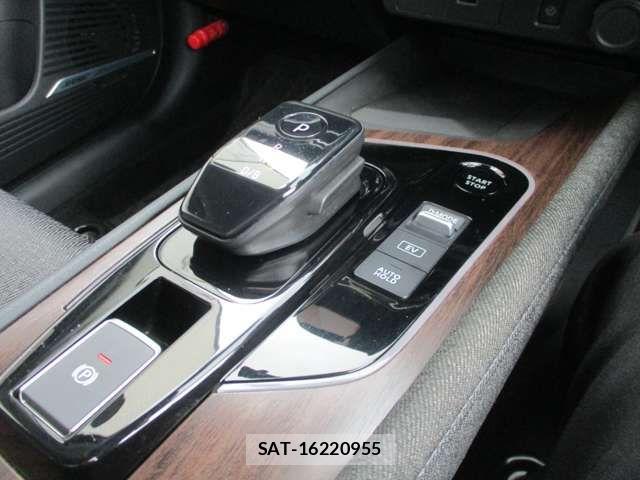 Nissan AURA 2022-06 8098097-10