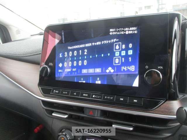 Nissan AURA 2022-06 8098097-4