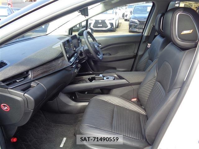 Nissan AURA 2025-01 8129105-10