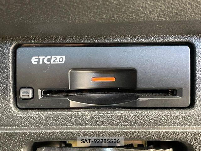 Nissan AURA 2022-03 8158007-6