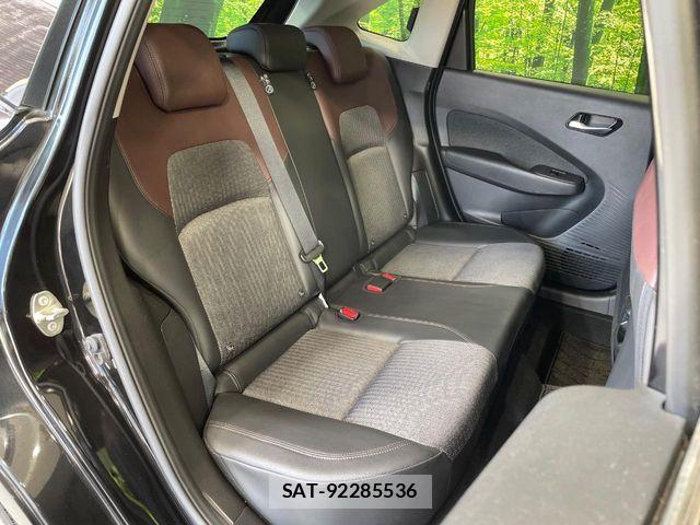 Nissan AURA 2022-03 8158007-8