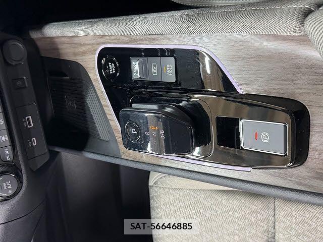 Nissan AURA 2024-05 8158002-10