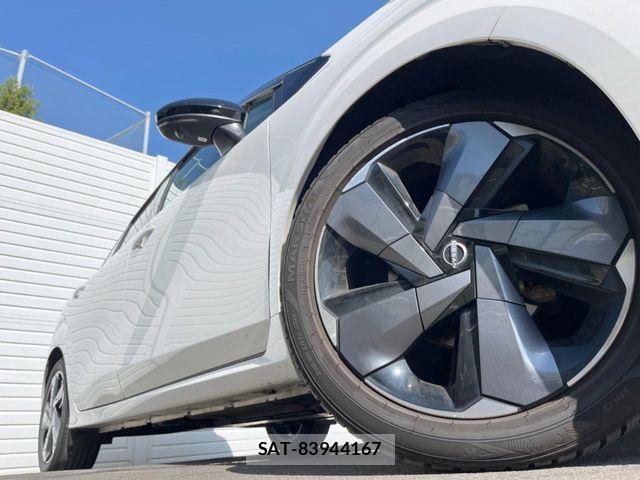 Nissan AURA 2022-09 8206477-14