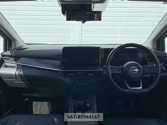 Nissan AURA 2022-09 8206477-1