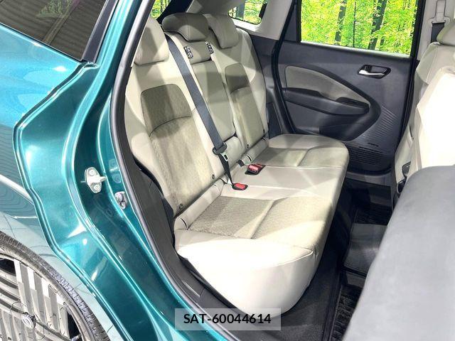 Nissan AURA 2025-06 8206443-9