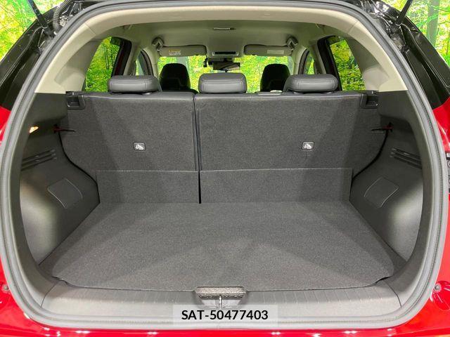 Nissan AURA 2022-01 8206456-9