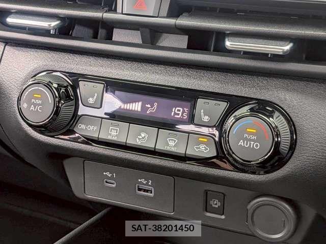 Nissan AURA 2025-08 8206451-9