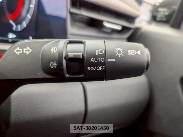 Nissan AURA 2025-08 8206451-8