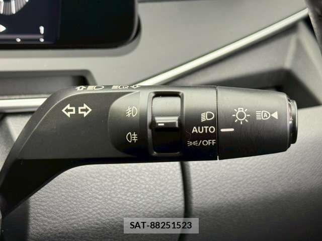 Nissan AURA 2023-03 8206454-16
