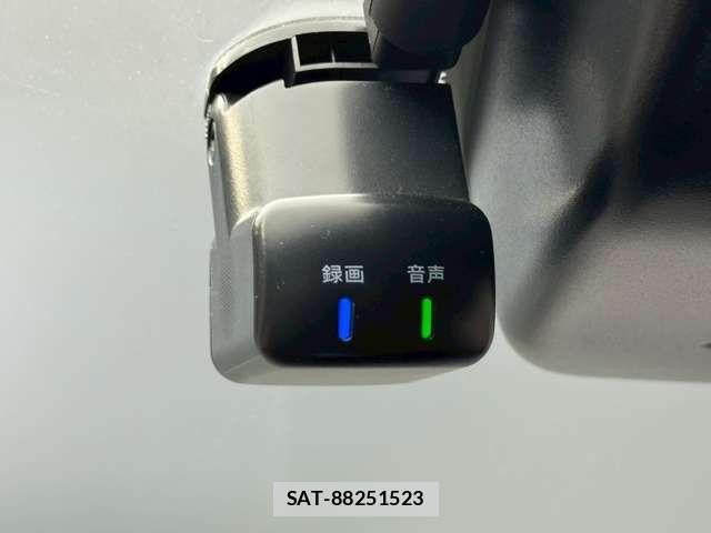 Nissan AURA 2023-03 8206454-4