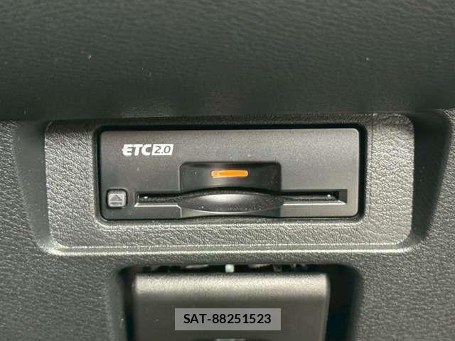 Nissan AURA 2023-03 8206454-6