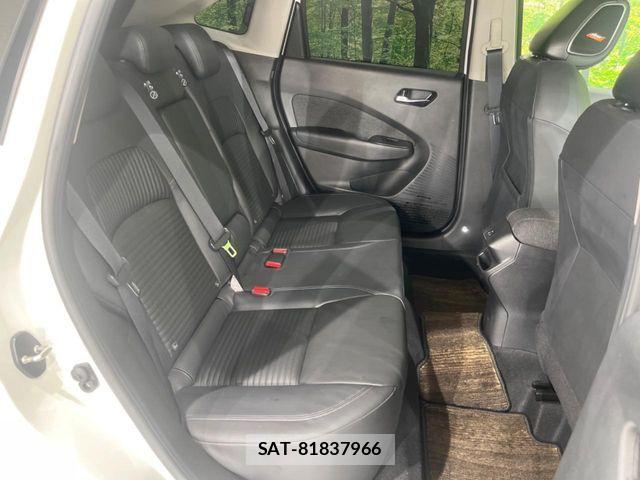 Nissan AURA 2022-02 8206455-9