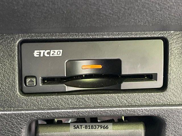 Nissan AURA 2022-02 8206455-7