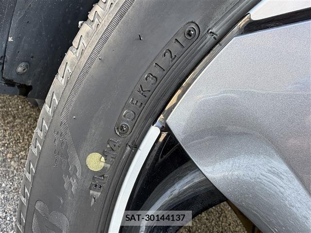 Nissan AURA 2021-11 8206461-10