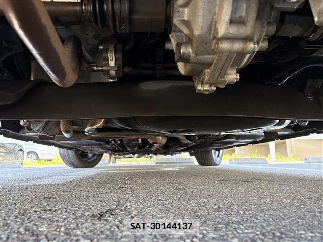 Nissan AURA 2021-11 8206461-12