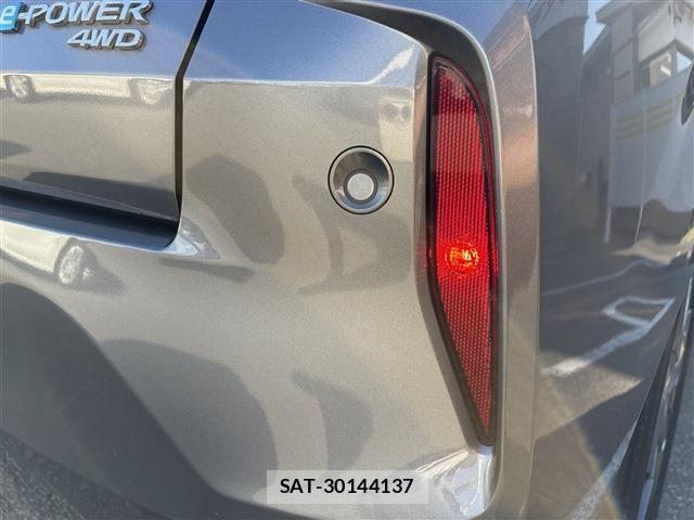 Nissan AURA 2021-11 8206461-19