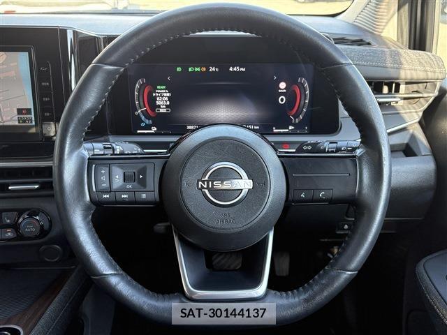 Nissan AURA 2021-11 8206461-25