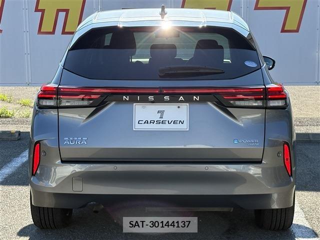 Nissan AURA 2021-11 8206461-5