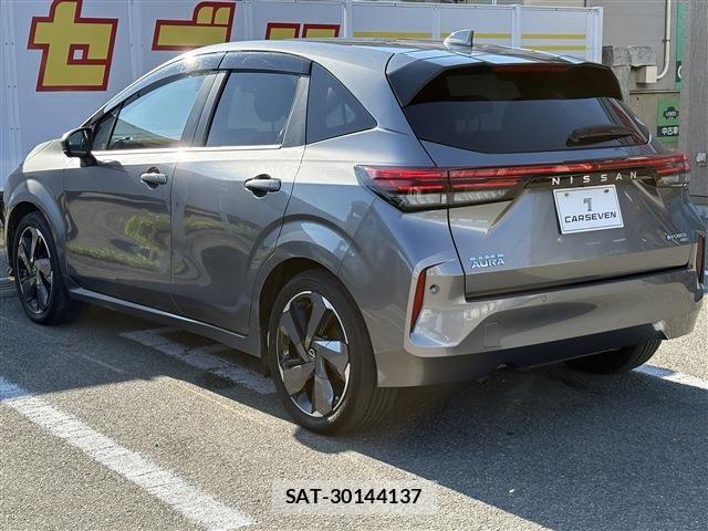 Nissan AURA 2021-11 8206461-6