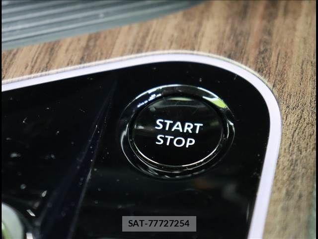 Nissan AURA 2022-05 8206483-7