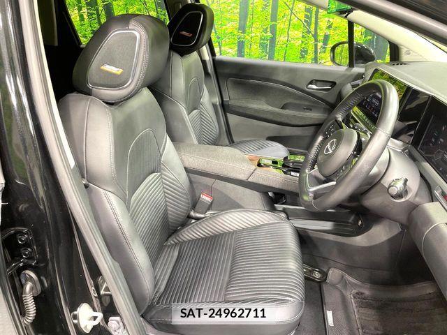 Nissan AURA 2023-01 8206476-9