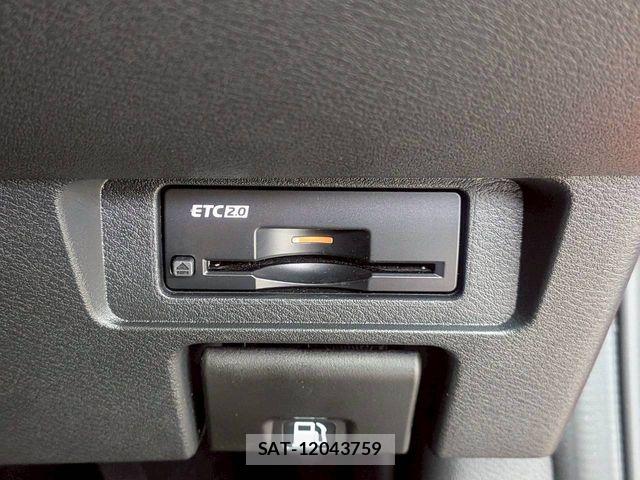 Nissan AURA 2023-10 8206460-19