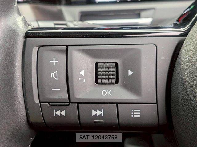 Nissan AURA 2023-10 8206460-8