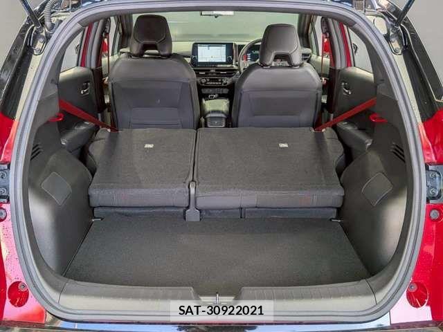 Nissan AURA 2022-07 8206452-19