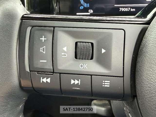 Nissan AURA 2022-01 8228981-12