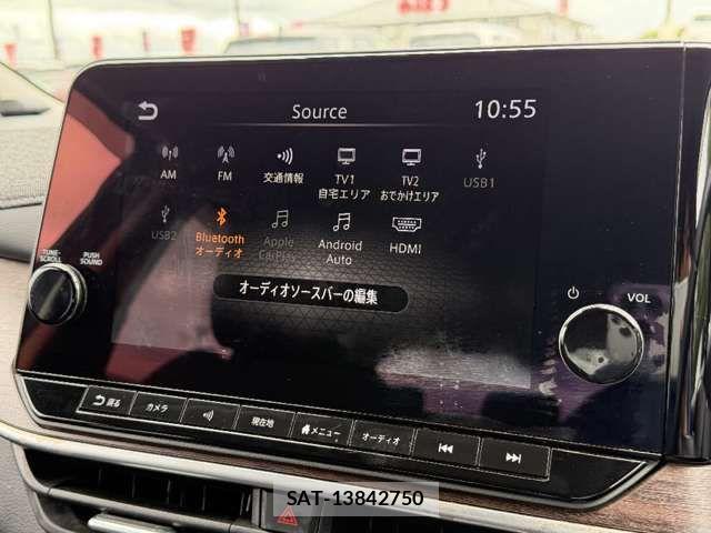 Nissan AURA 2022-01 8228981-7